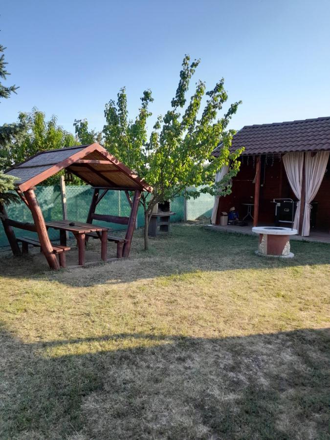 Vadrozsa Vendeghaz-Apartman Demjén Buitenkant foto